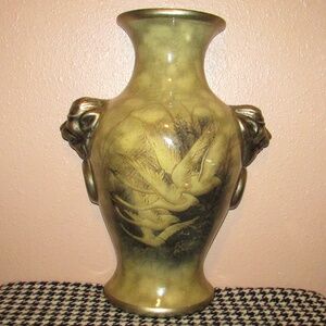 Bombay Company Swan Wall Pocket